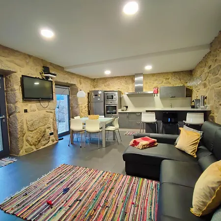 Casa Do Parada Messegães