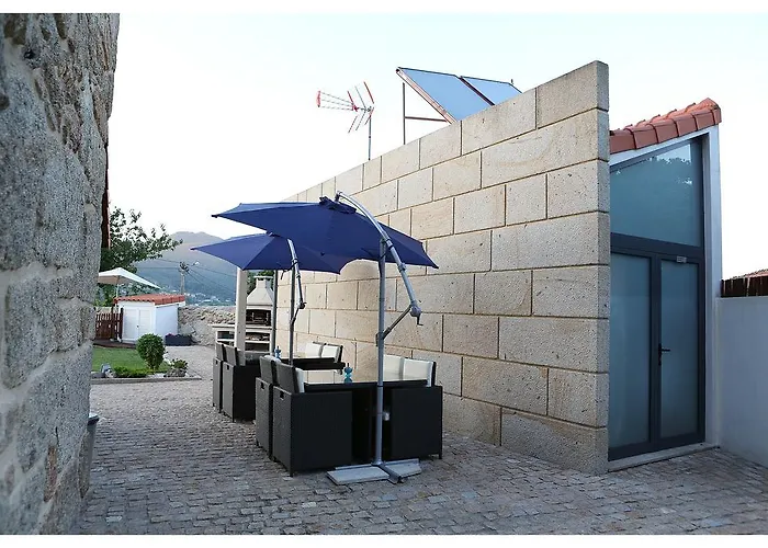 Casa Do Parada * Messegães